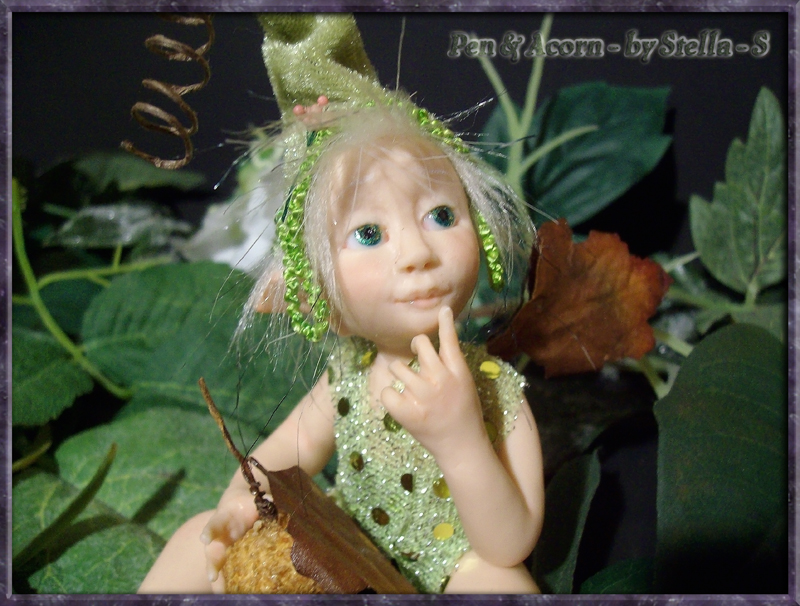 Baby Faerie Pen & Acorn back to gallery